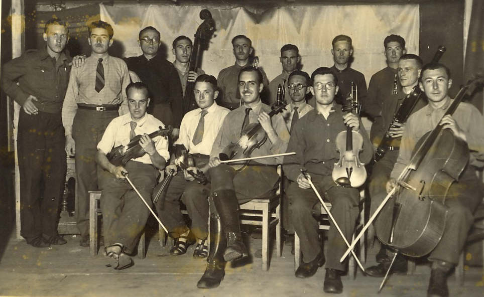 ORCHESTRA 1942